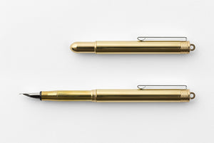 Traveler's Company TN Brass Fountain Pen - Smidapaper Ikigai Shop