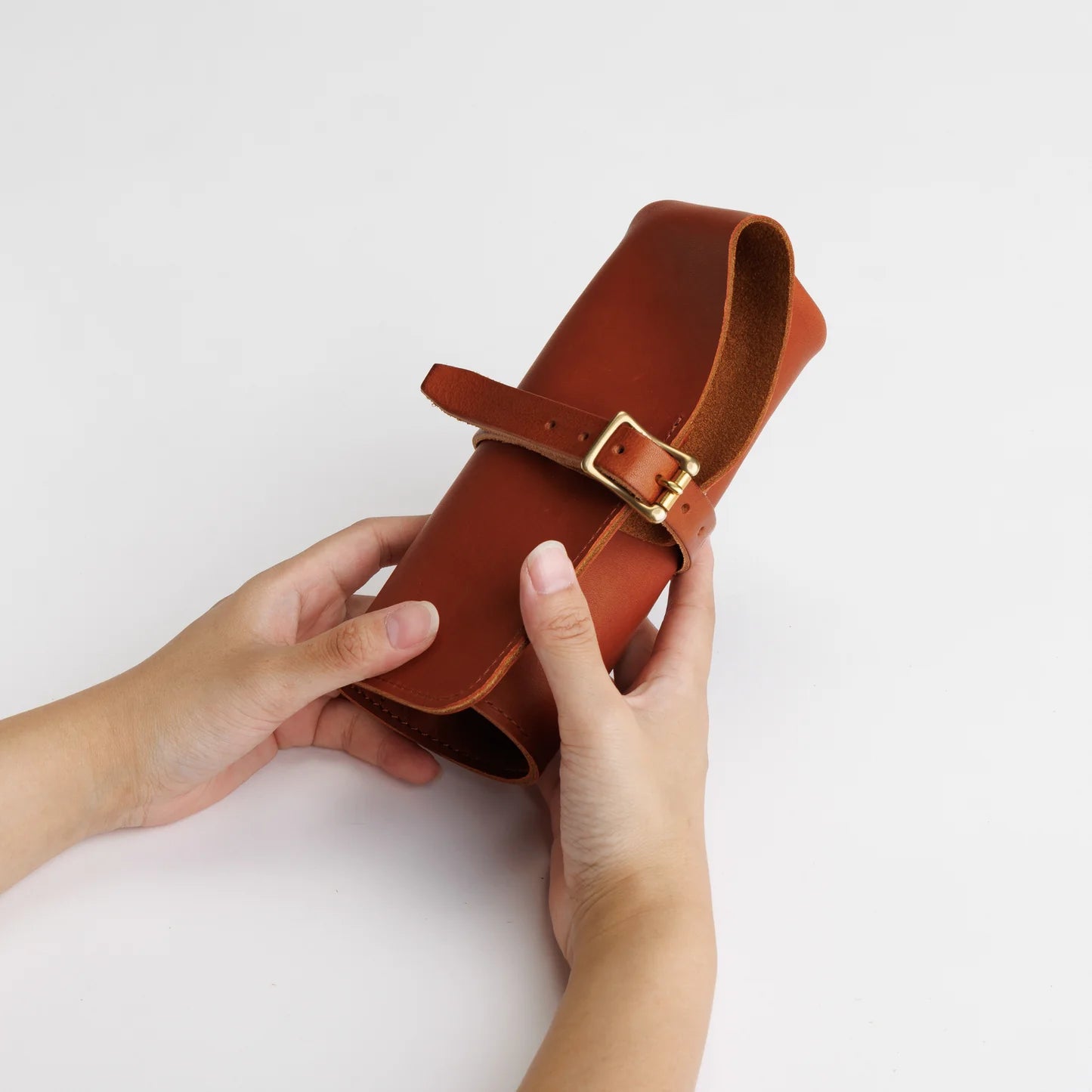 The Superior Labor: Glove Leather-Pen Roll (Cognac Brown)