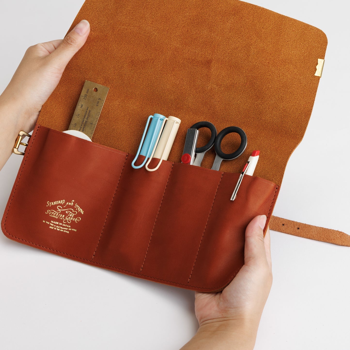 The Superior Labor: Glove Leather-Pen Roll (Cognac Brown)