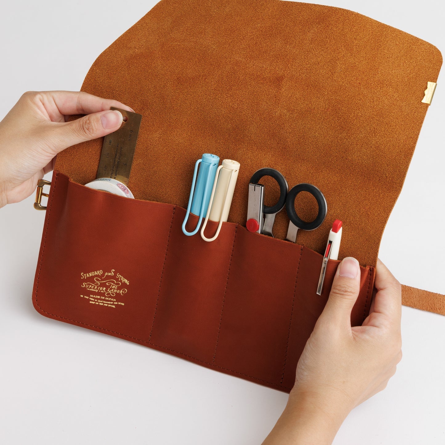 The Superior Labor: Glove Leather-Pen Roll (Cognac Brown)