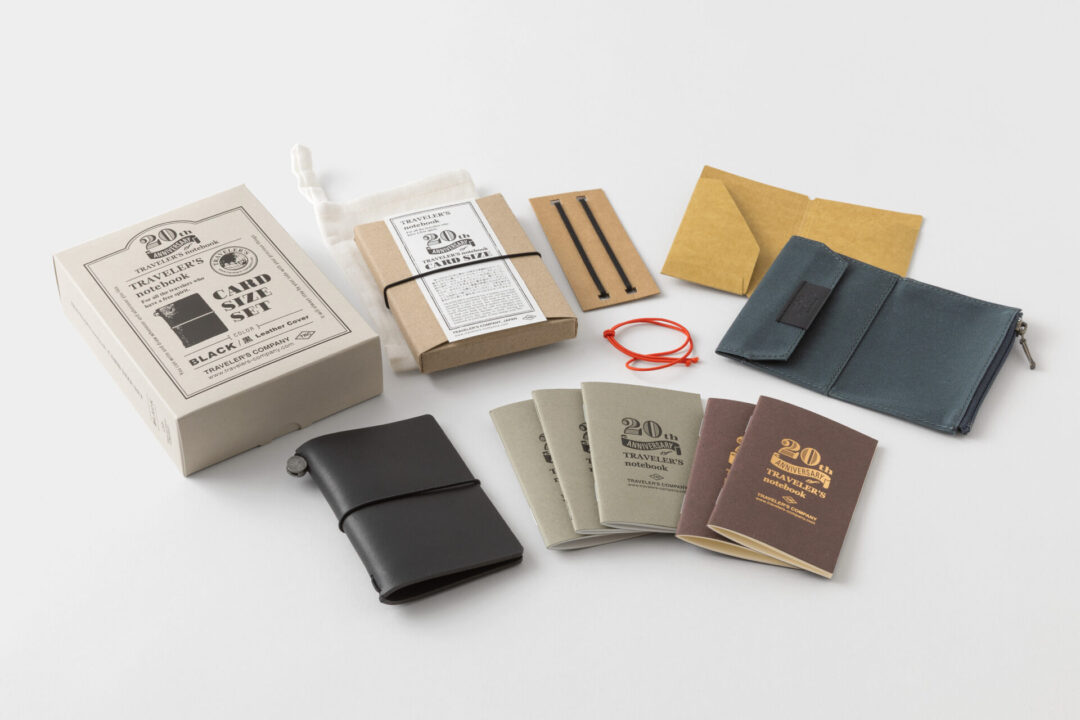 {PREORDER] Traveler's Notebook 20th Anniversary Card Size Set