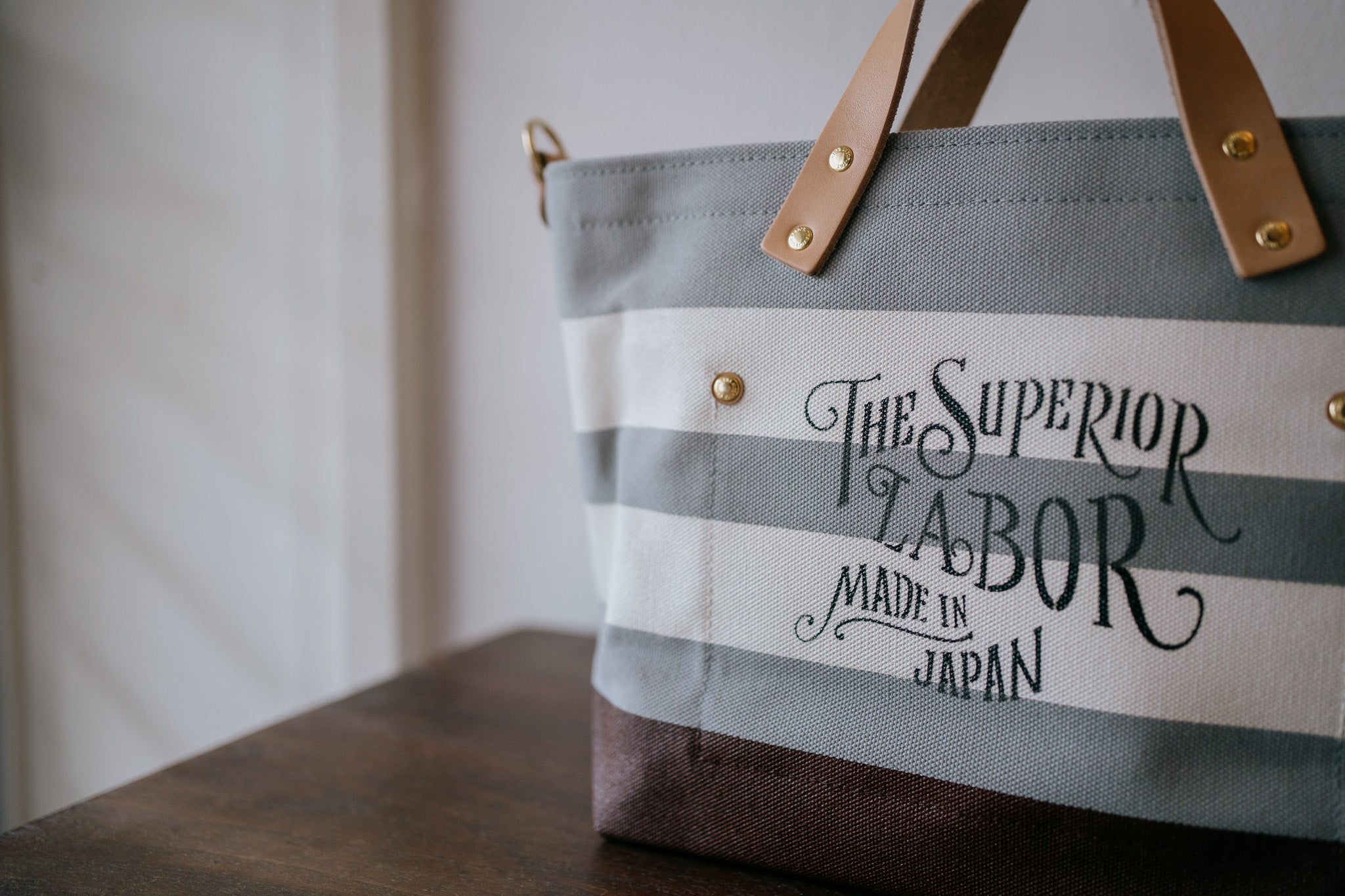 The Superior Labor-Engineer Shoulder Bag XS: Gray Canvas Stripes (White/White/Chocolate)