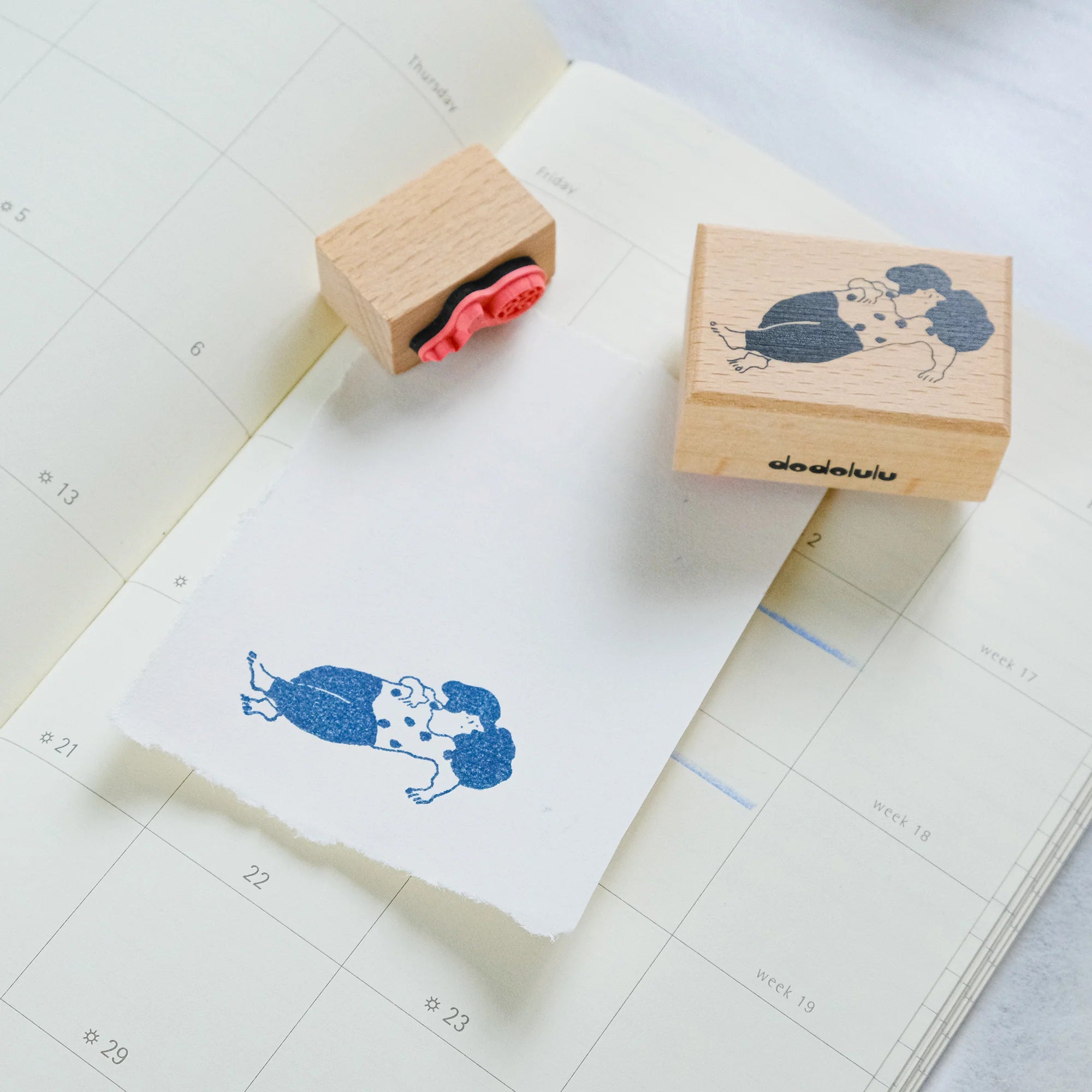 dodolulu Rubber Stamp Set: Do-nothing Girls (set of 6)