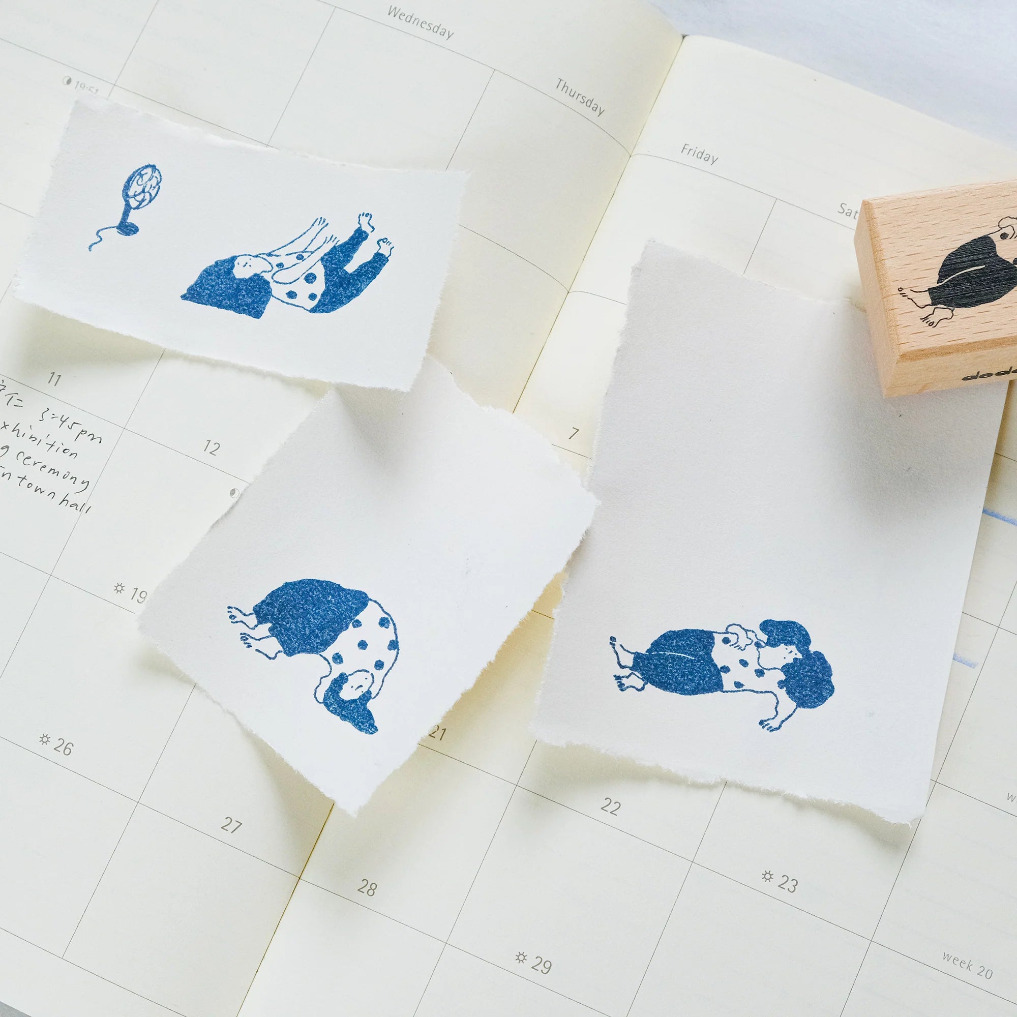 dodolulu Rubber Stamp Set: Do-nothing Girls (set of 6)