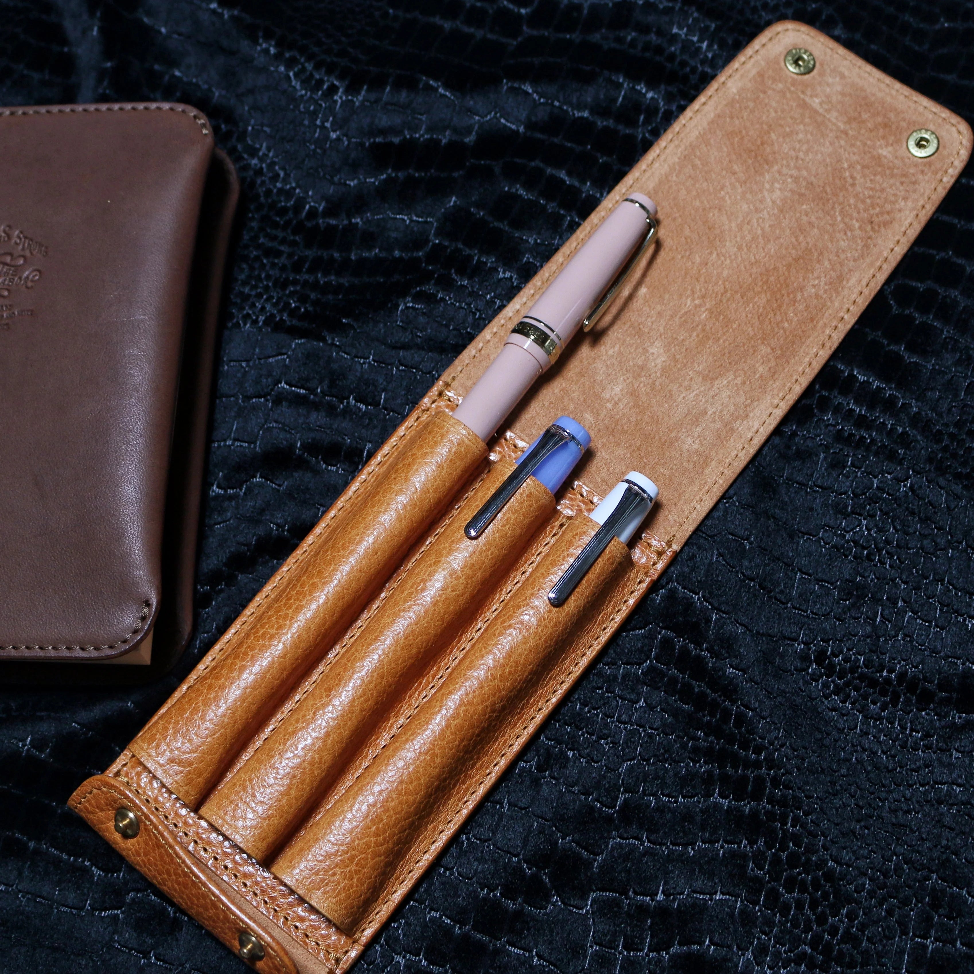 The Superior Labor Toscana Fountain Pen Case: 3 Pens (3 colours)