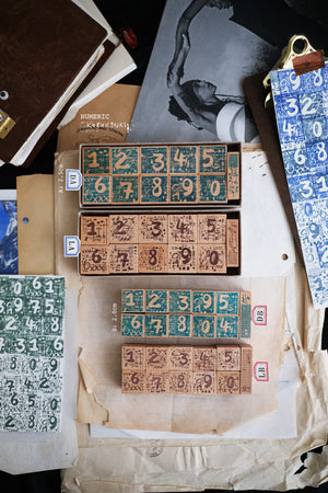 Kurukynki Numeric Rubber Stamp Set (2 types, 2 sizes)