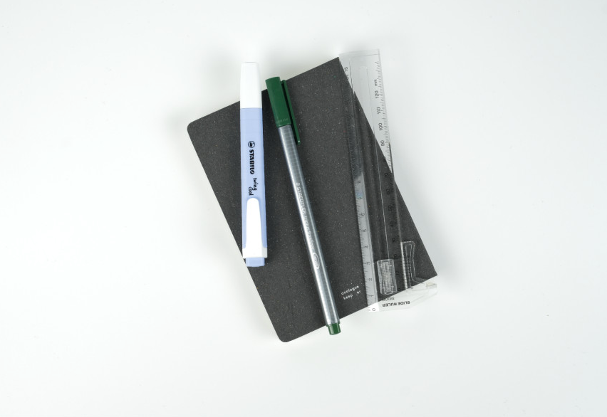 Analogue Keeper Logue Book (A6, 3 colours)