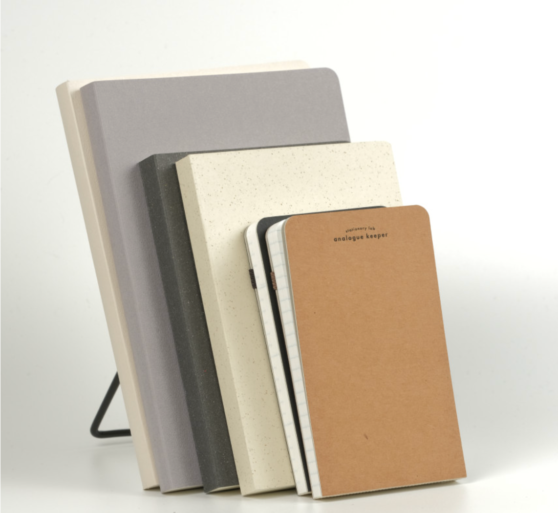 Analogue Keeper Space Diary: 6 Months (B6)