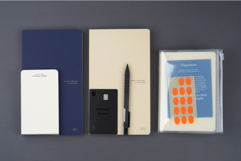 Analogue Keeper Space Diary: 6 Months B6 (2 colours)