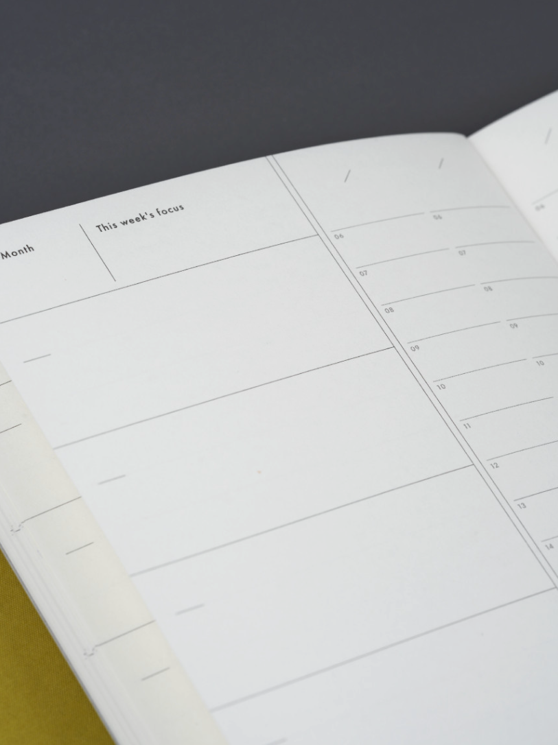 Analogue Keeper Space Diary: 1 Year B6 (2 Colours)