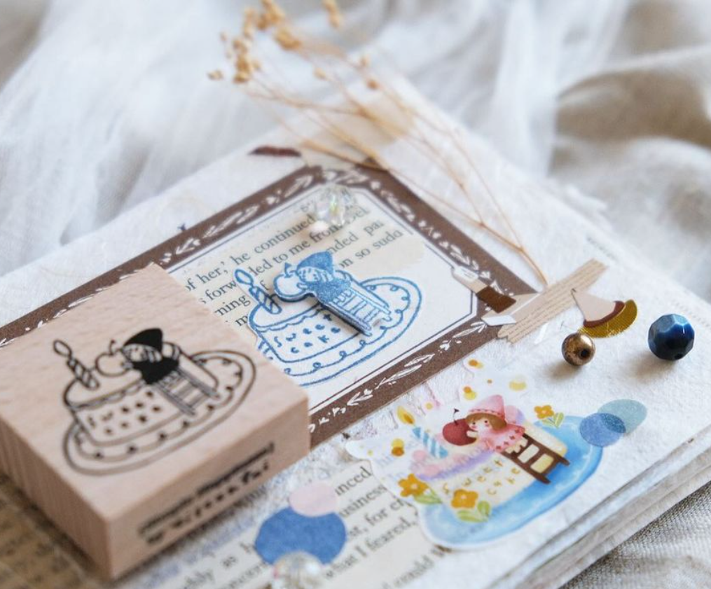 Simple Happiness Rubber Stamp: Sweet Cake
