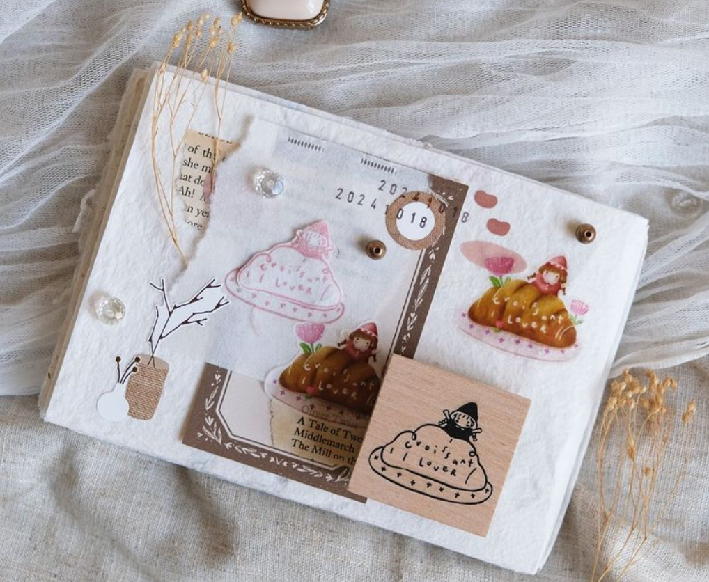 Simple Happiness Rubber Stamp: Croissant Lover