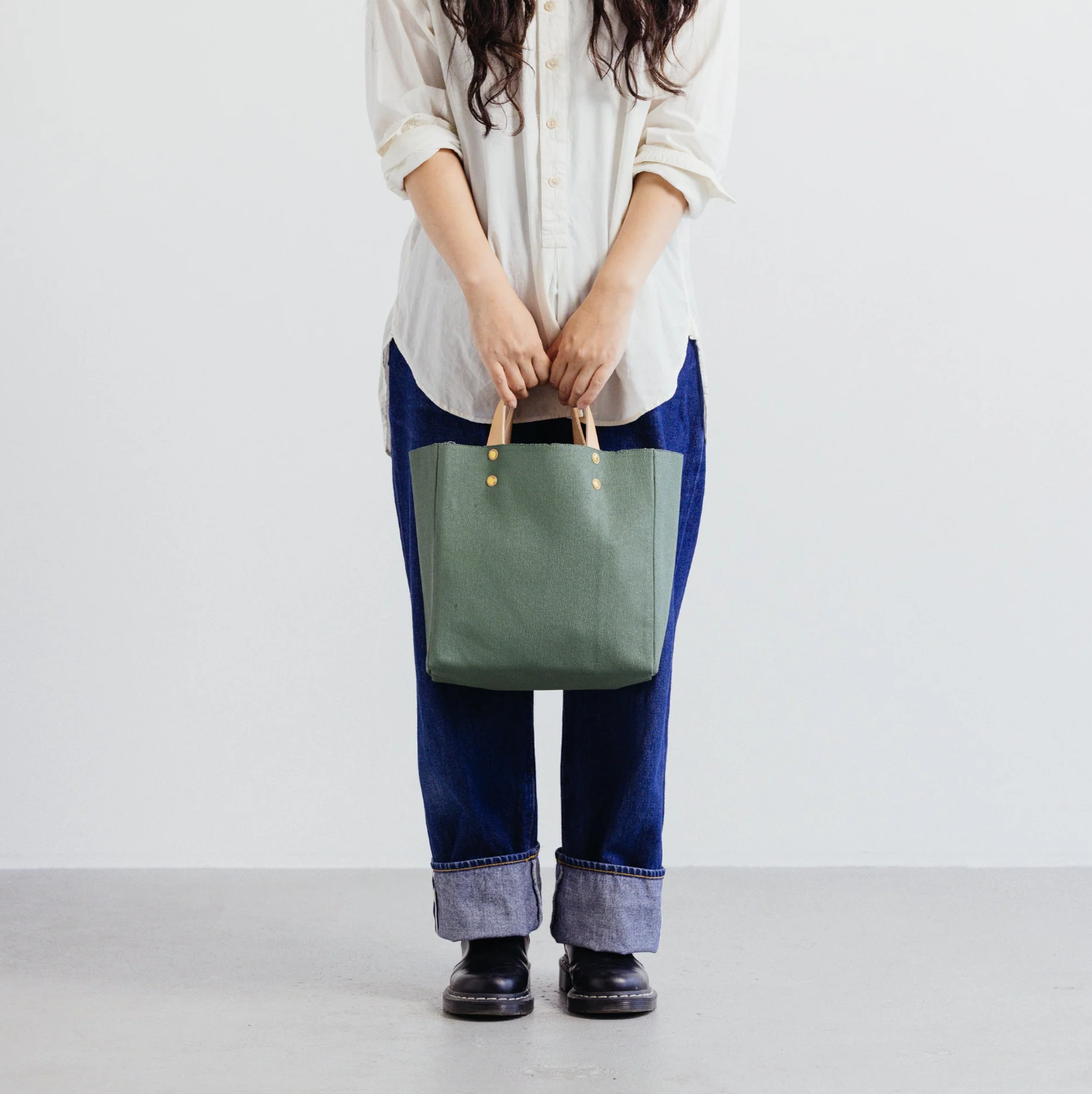 The Superior Labor-Paint Canvas Bag M (2 Colours)