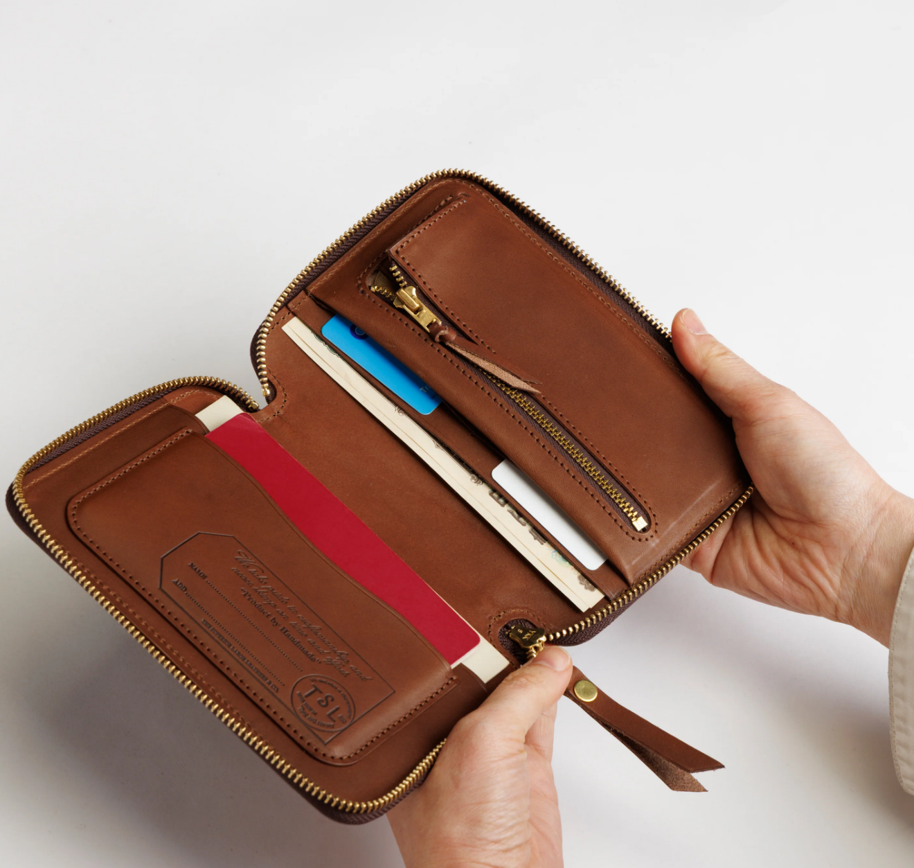 The Superior Labor: Stamped Series Zip Organizer A6 (Black)