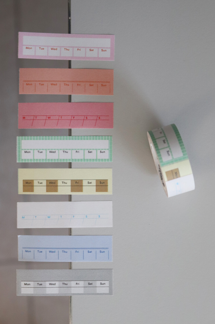 Roll Sticky Notes: Weekly Tracker