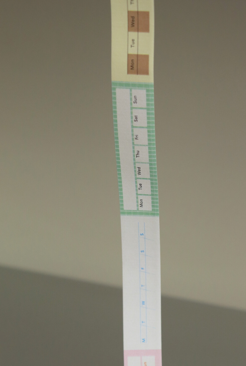Roll Sticky Notes: Weekly Tracker
