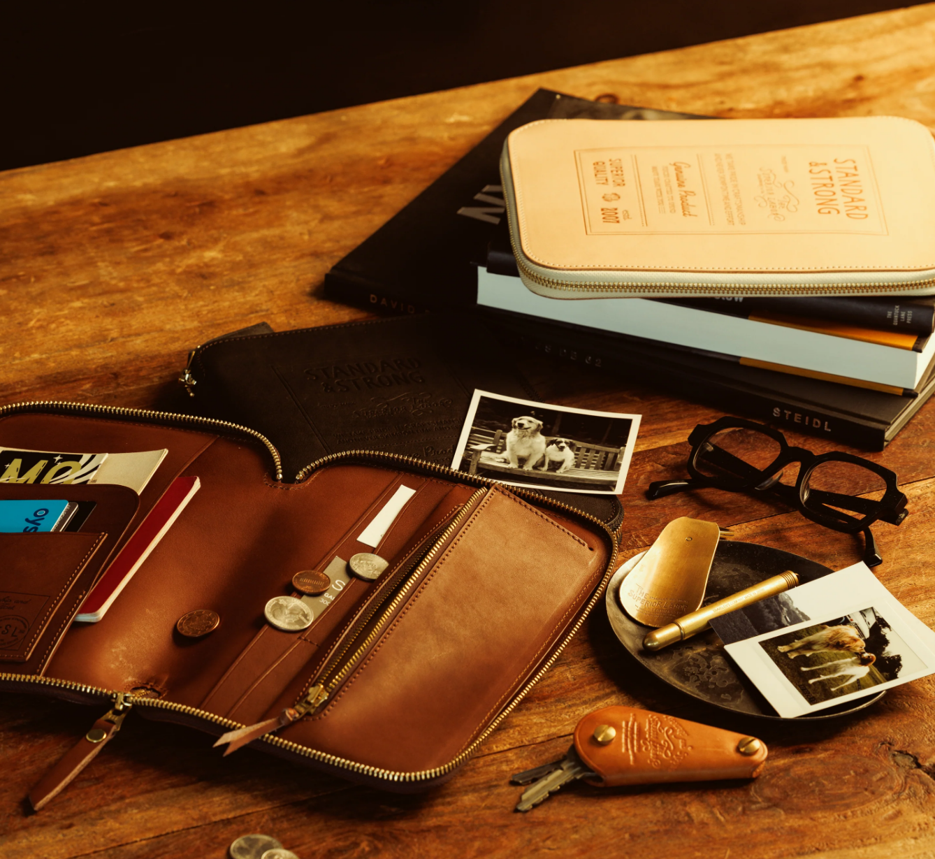The Superior Labor: Stamped Series Zip Organizer A5 (Brown/Black)