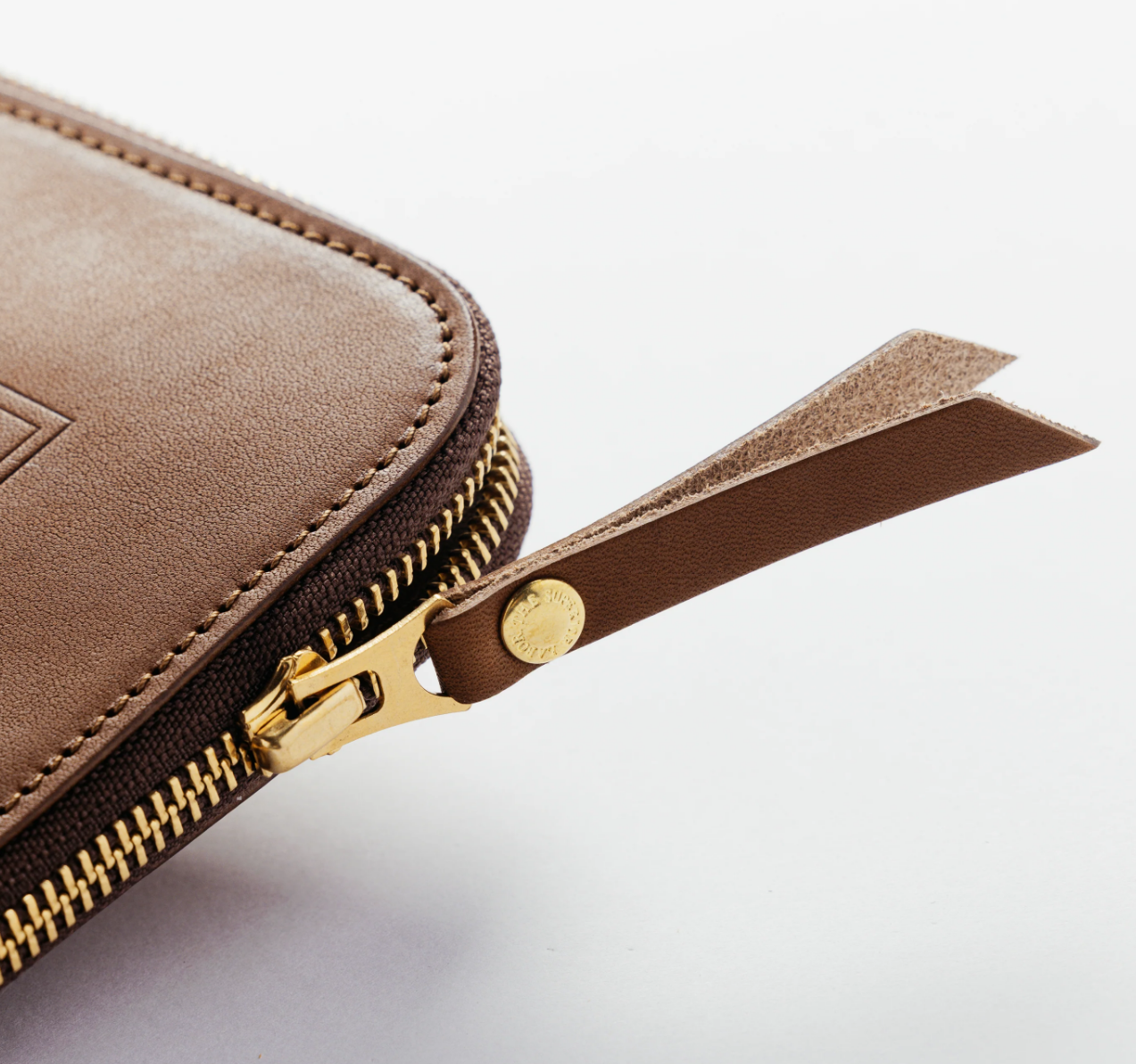 The Superior Labor: Stamped Series Zip Organizer A5 (Brown/Black)
