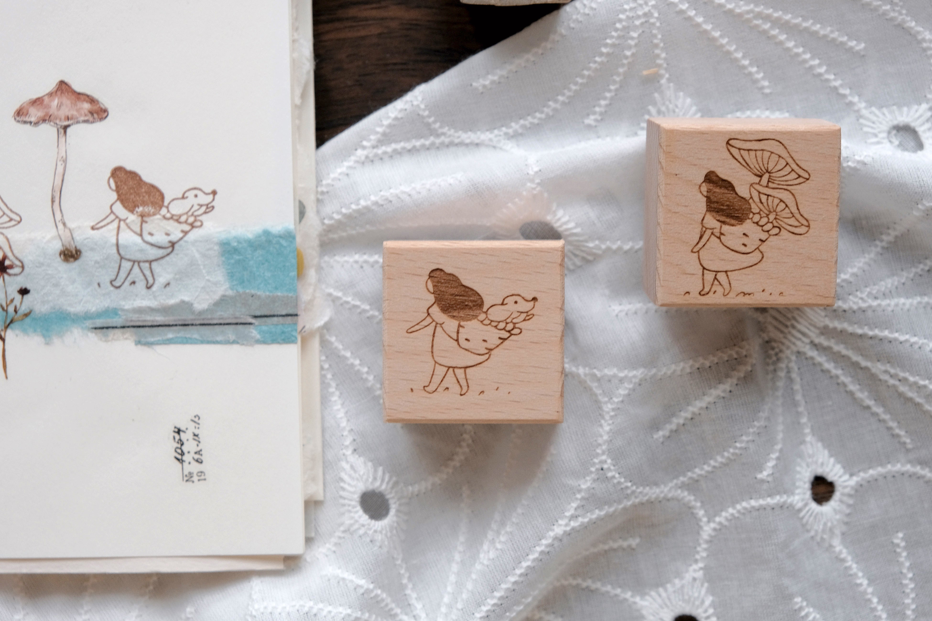bighands Rubber Stamp- Walk the Dog