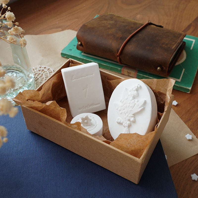 Vol. 5 One Flower One Prayer: Handmade Stone Seal Stamps (5 designs) - Smidapaper Ikigai Shop