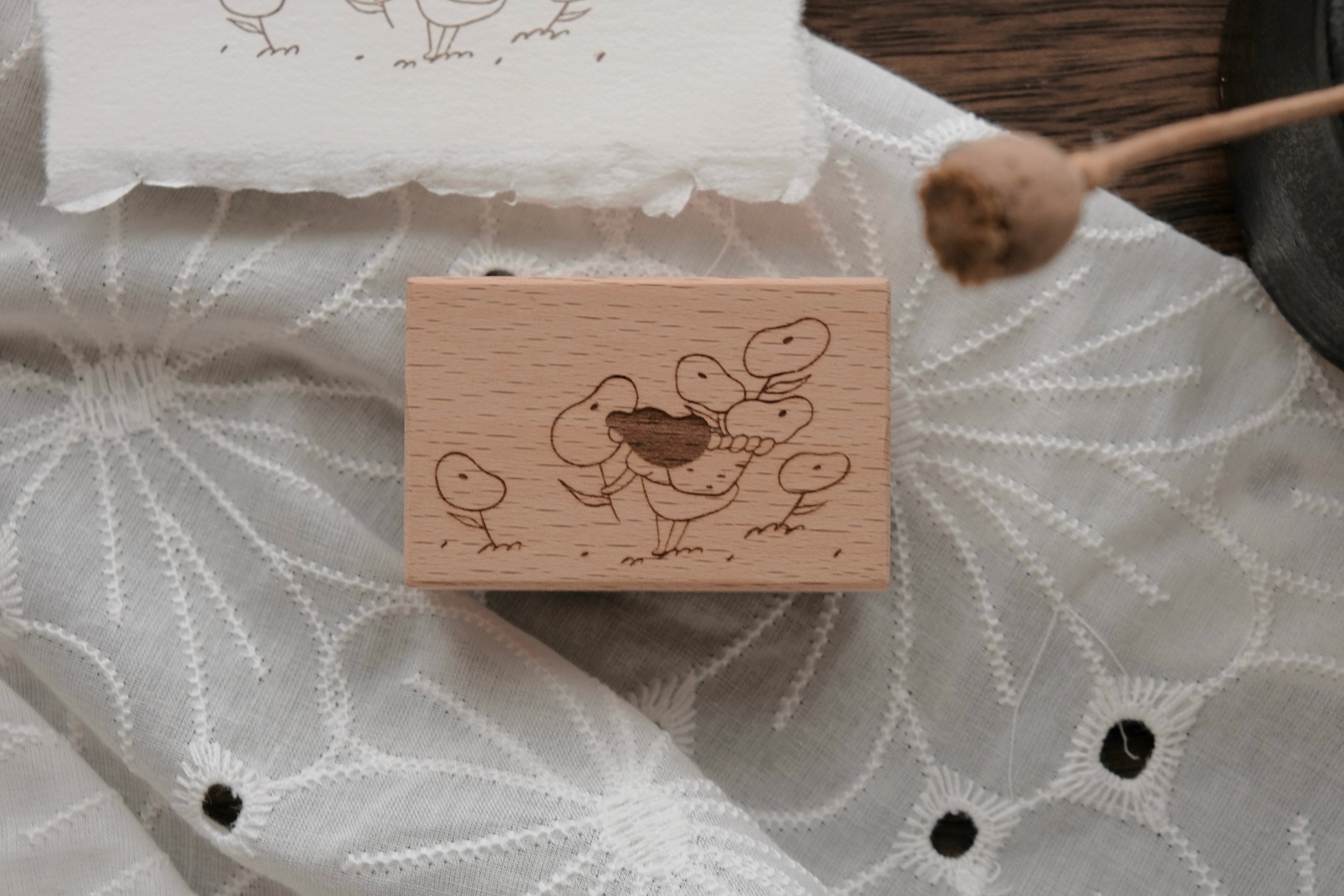 bighands Rubber Stamp- Pick Some Flowers