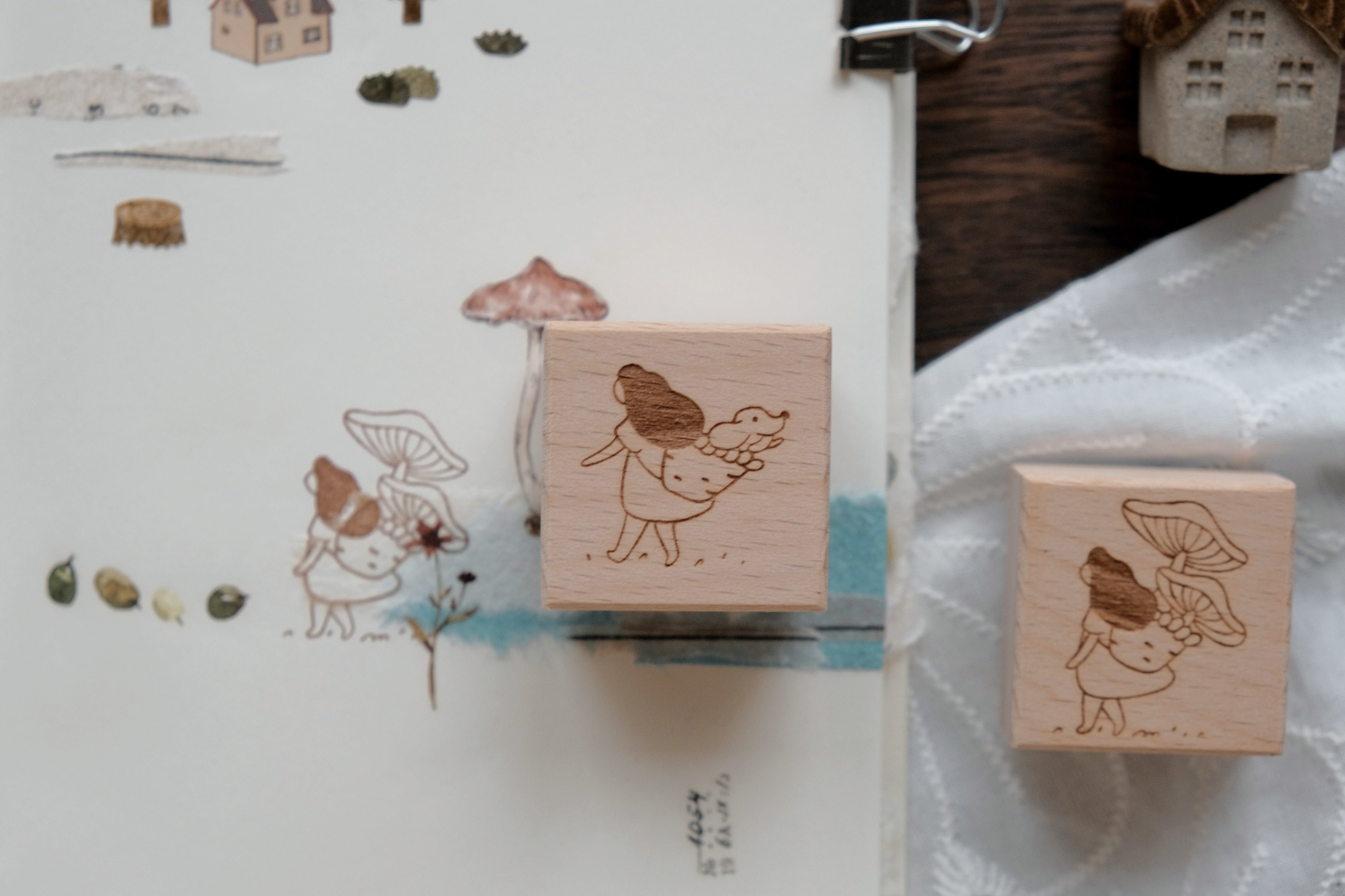 bighands Rubber Stamp- Walk the Dog