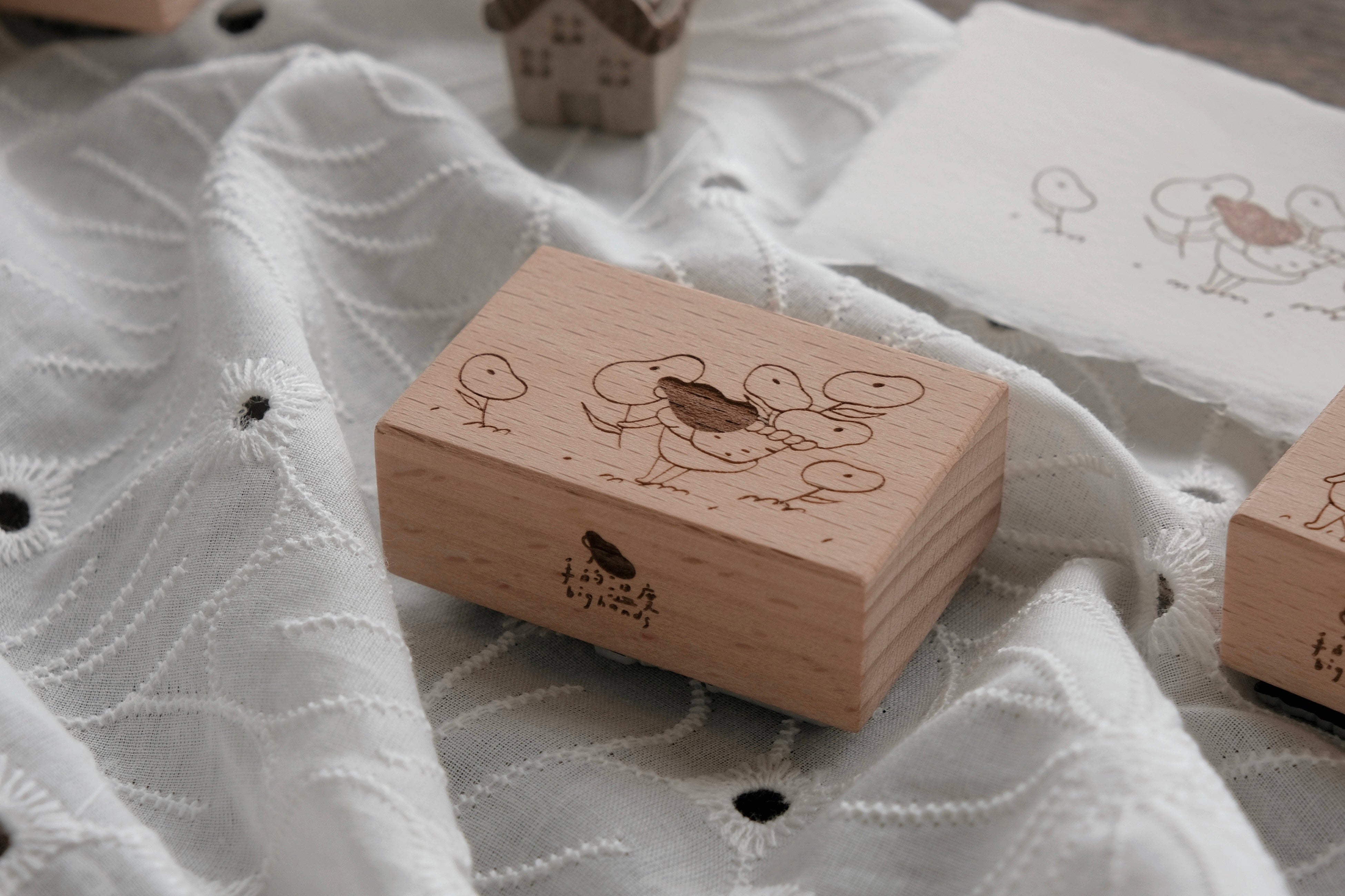 bighands Rubber Stamp- Pick Some Flowers