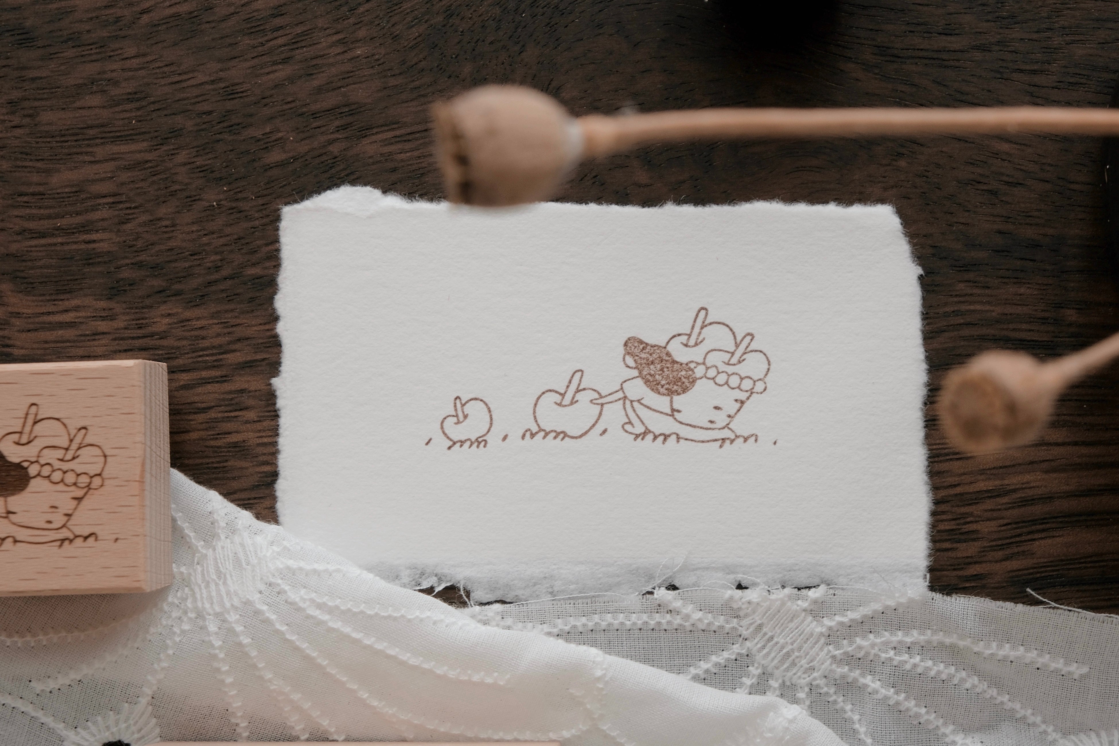 bighands Rubber Stamp- Pick Some Apples