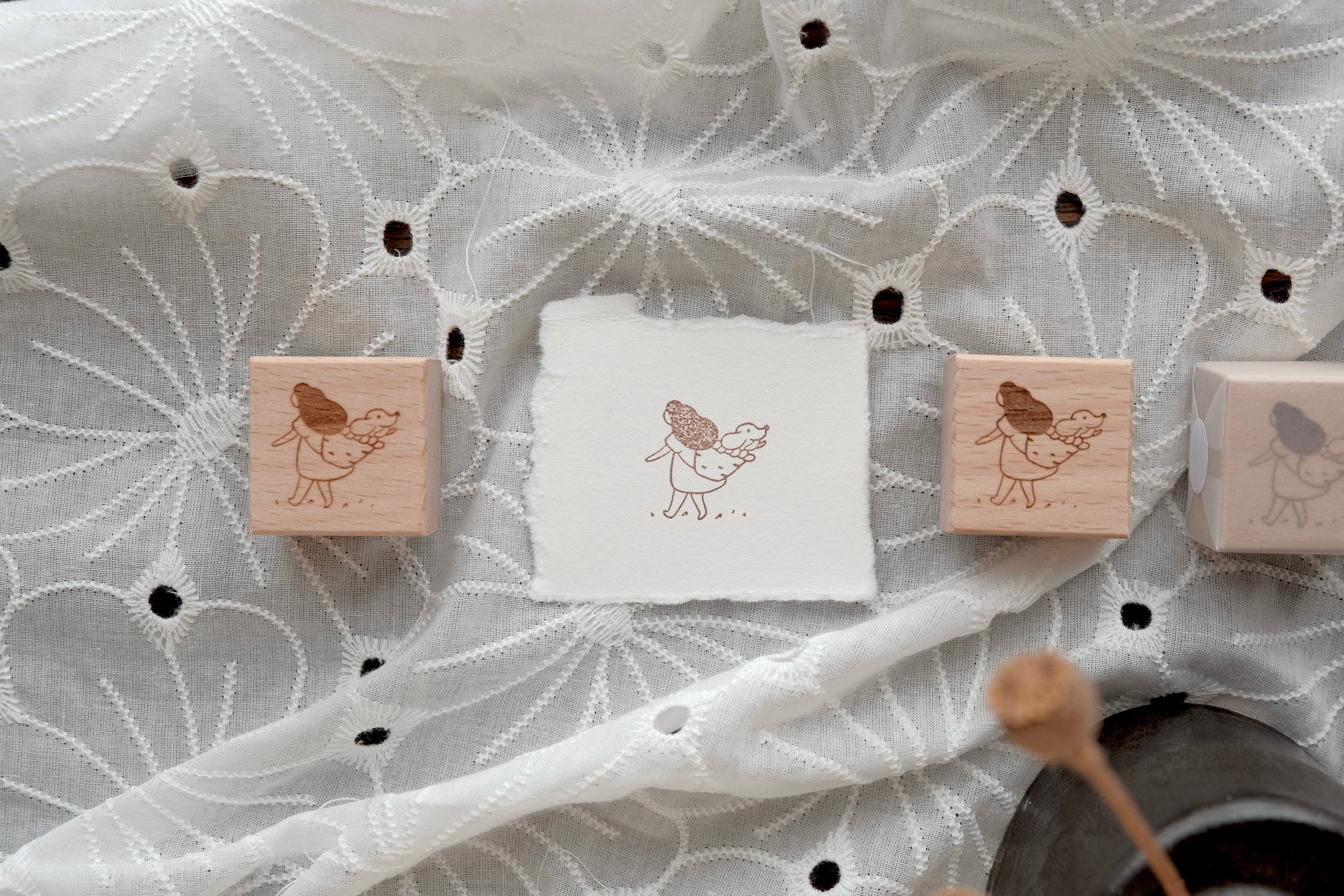 bighands Rubber Stamp- Walk the Dog