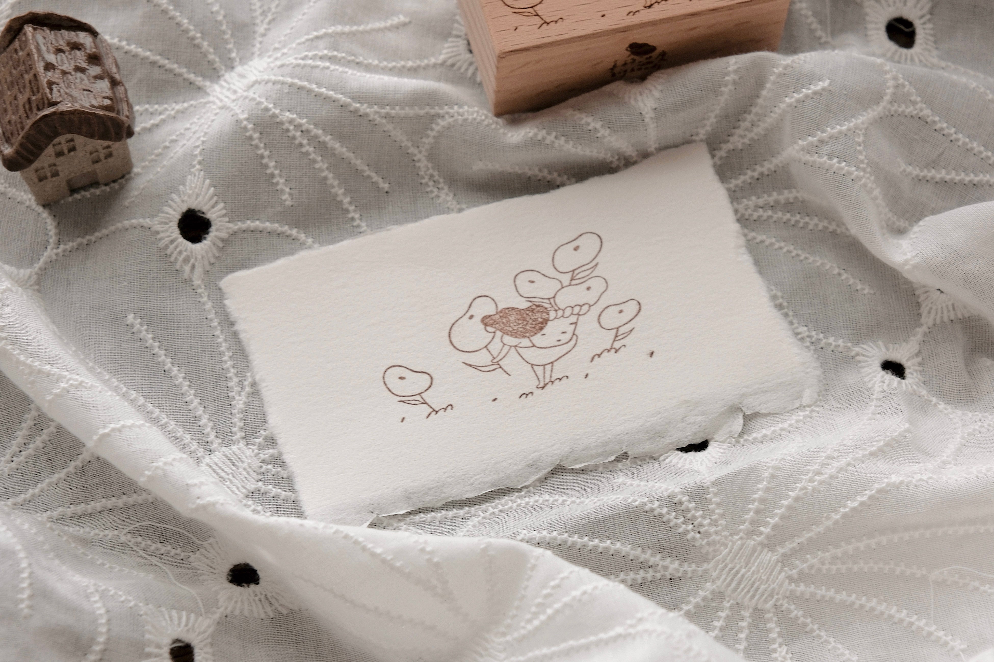 bighands Rubber Stamp- Pick Some Flowers