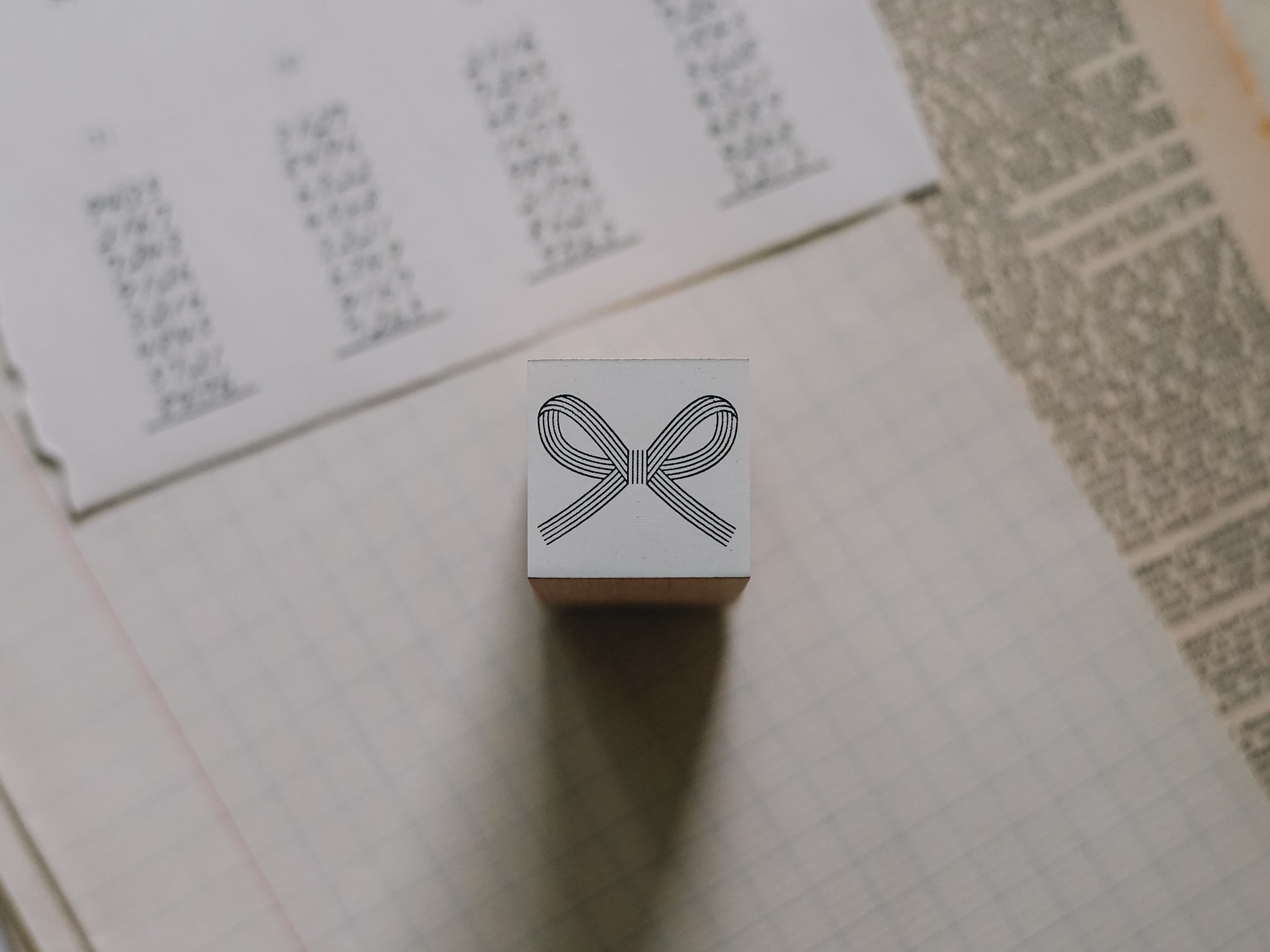 Osco Labo Large Rubber Stamp: Mizuhiki Bowknot - Smidapaper Ikigai Shop
