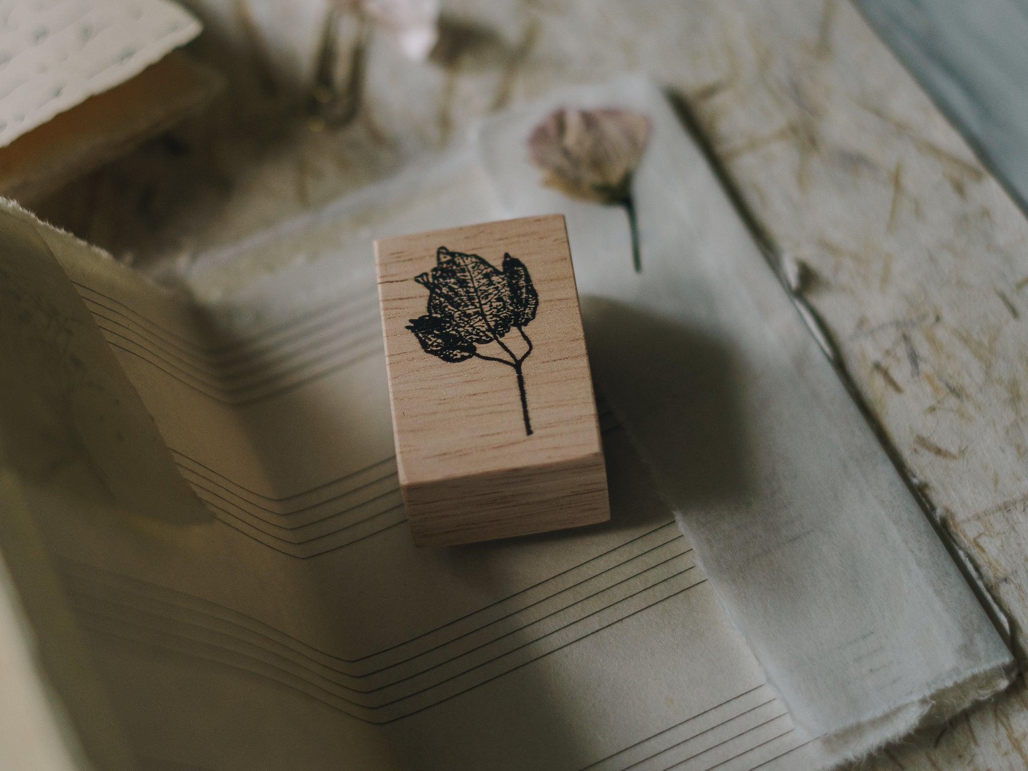 Pressed Flower Rubber Stamp: G - Smidapaper Ikigai Shop