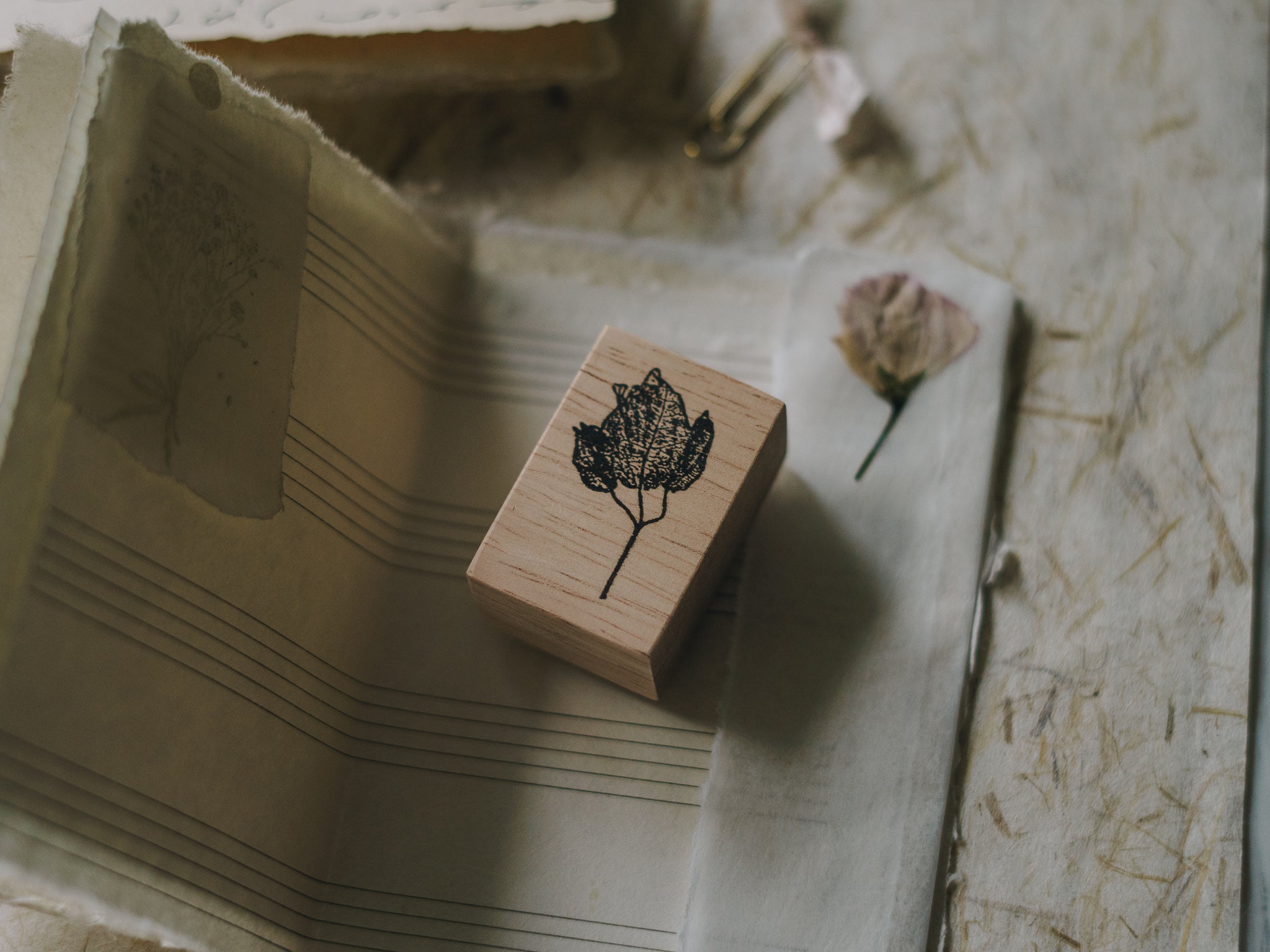 Pressed Flower Rubber Stamp: G - Smidapaper Ikigai Shop