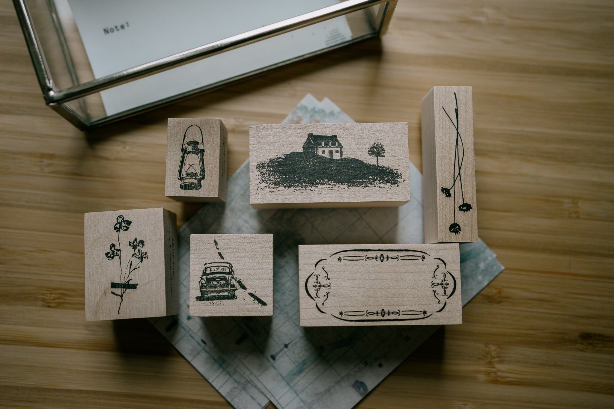 Tutty Design Rubber Stamp: Retro Flower Frame