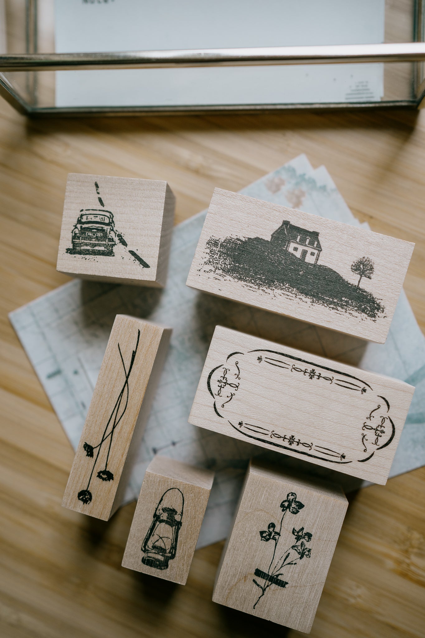 Tutty Design Rubber Stamp: Retro Flower Frame