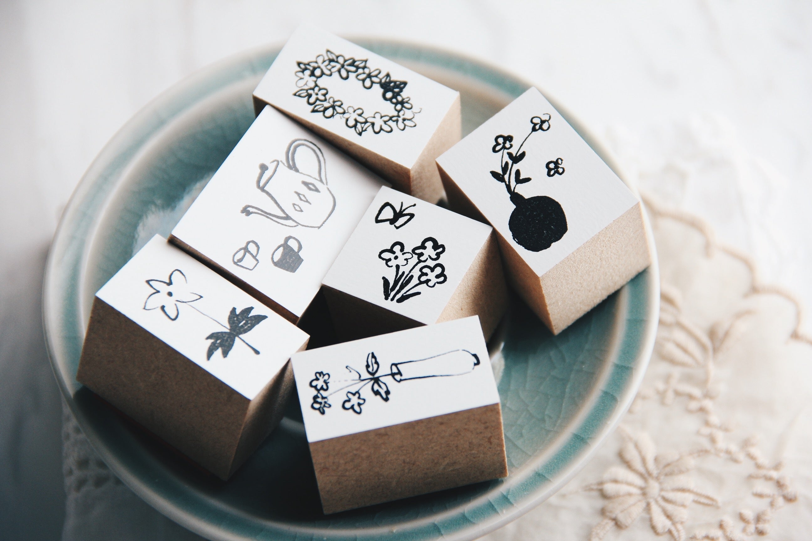 Nico Neco Original Japanese White Flowers Rubber Stamp - Smidapaper Ikigai Shop