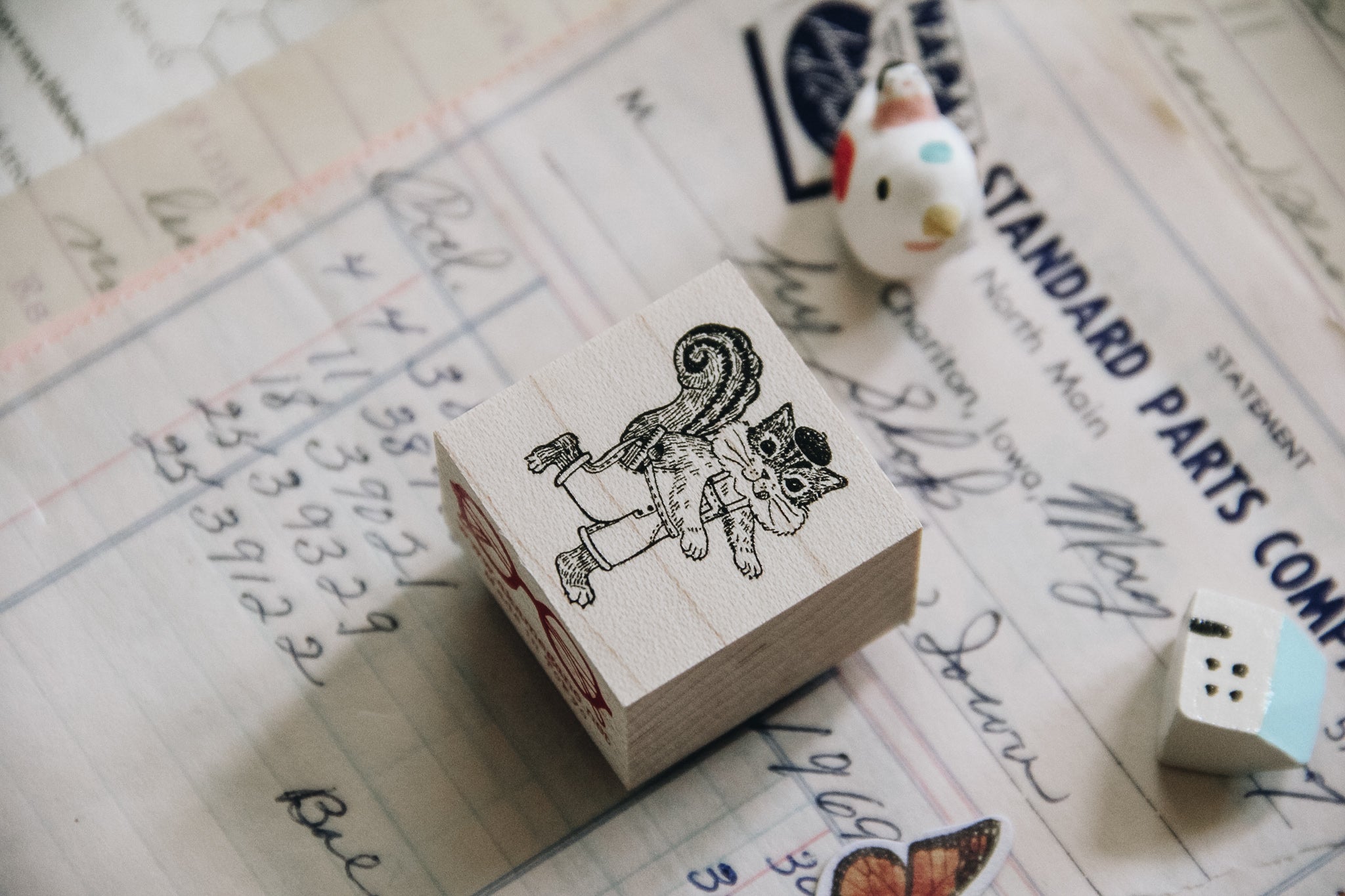 Chat Noir Papeterie: Helping Peanuts Rubber Stamp - Smidapaper Ikigai Shop