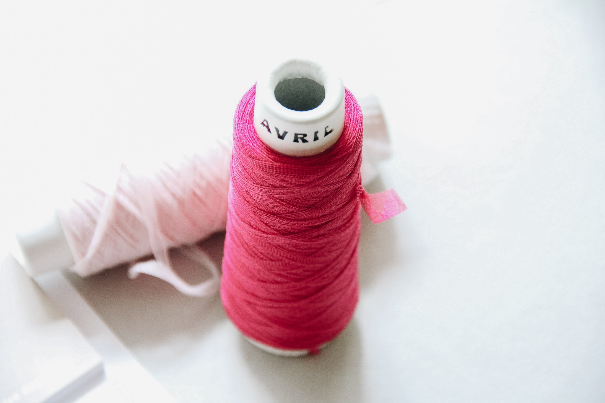 Avril Mesh Yarn (2 Colours) - Smidapaper Ikigai Shop
