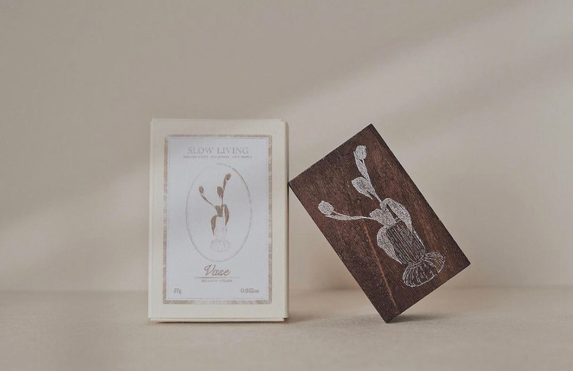 Jieyanow Slow Living: Vase Rubber Stamp - Smidapaper Ikigai Shop