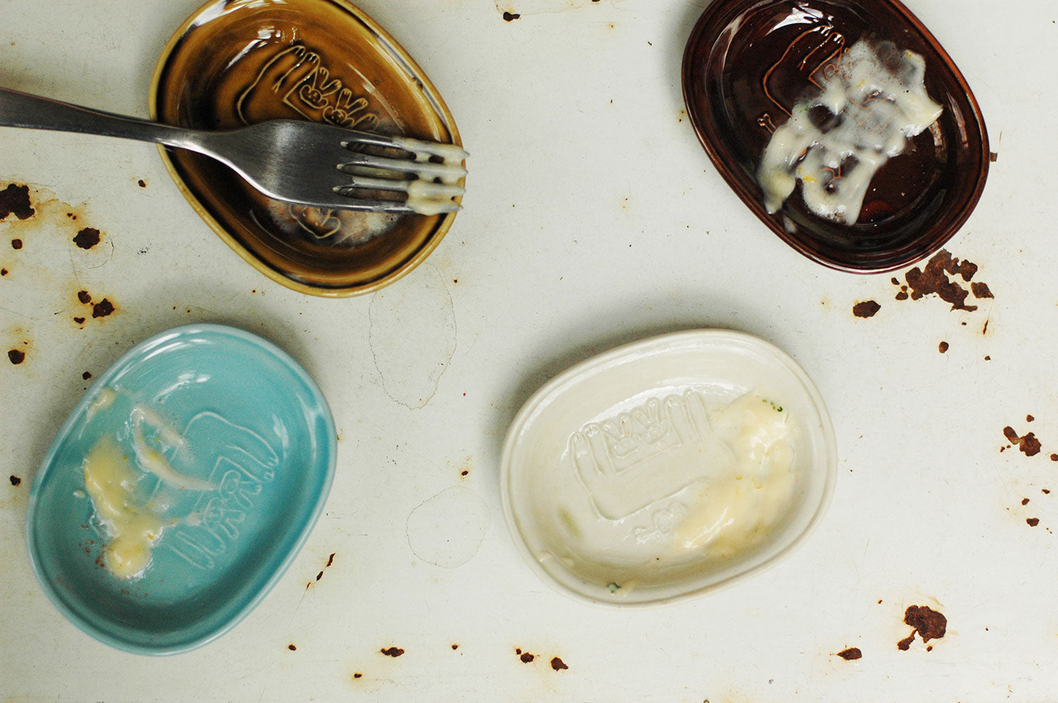 Classiky Toranekobonbon Oval Small Dish: Lion (2 colours) - Smidapaper Ikigai Shop