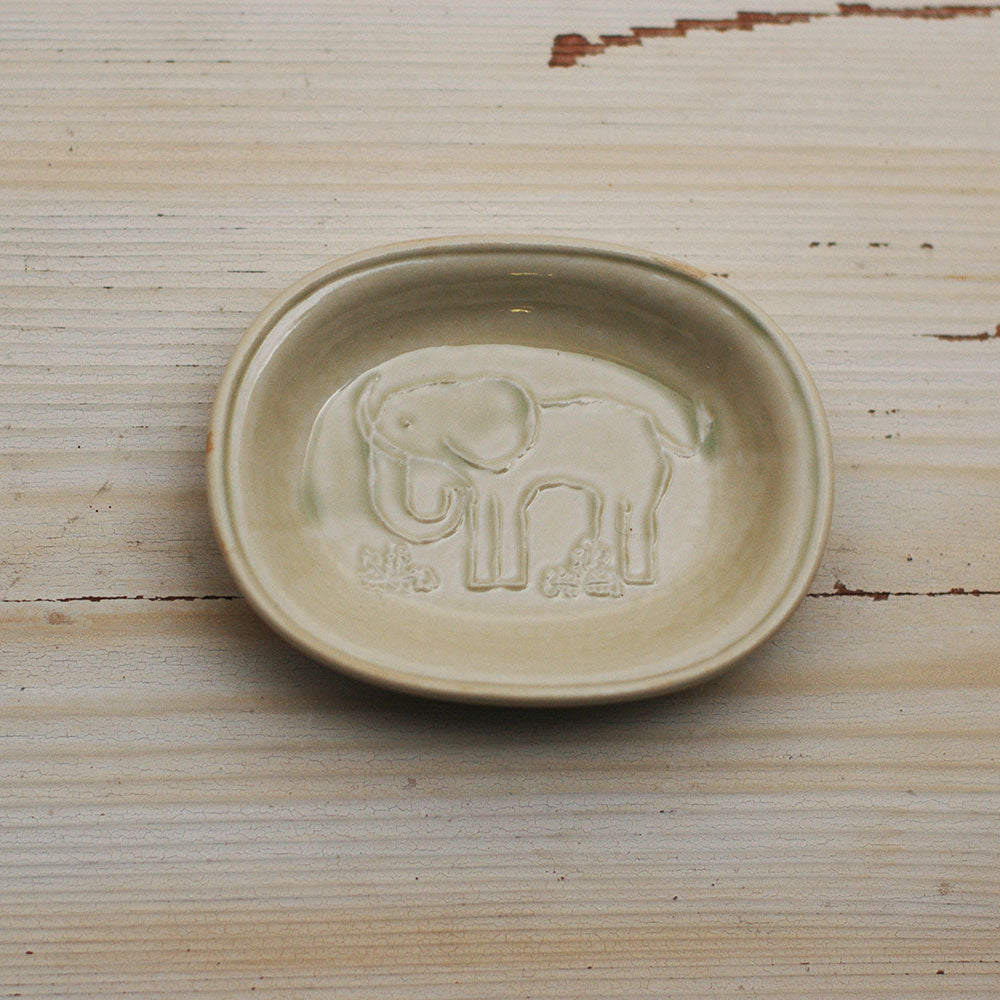 Classiky Toranekobonbon Oval Small Dish: Elephant (2 colours) - Smidapaper Ikigai Shop