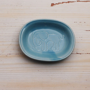 Classiky Toranekobonbon Oval Small Dish: Elephant (2 colours) - Smidapaper Ikigai Shop
