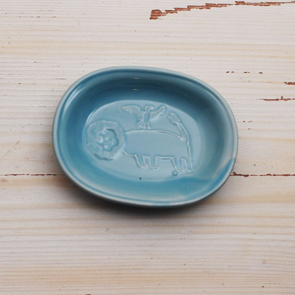 Classiky Toranekobonbon Oval Small Dish: Lion (2 colours) - Smidapaper Ikigai Shop