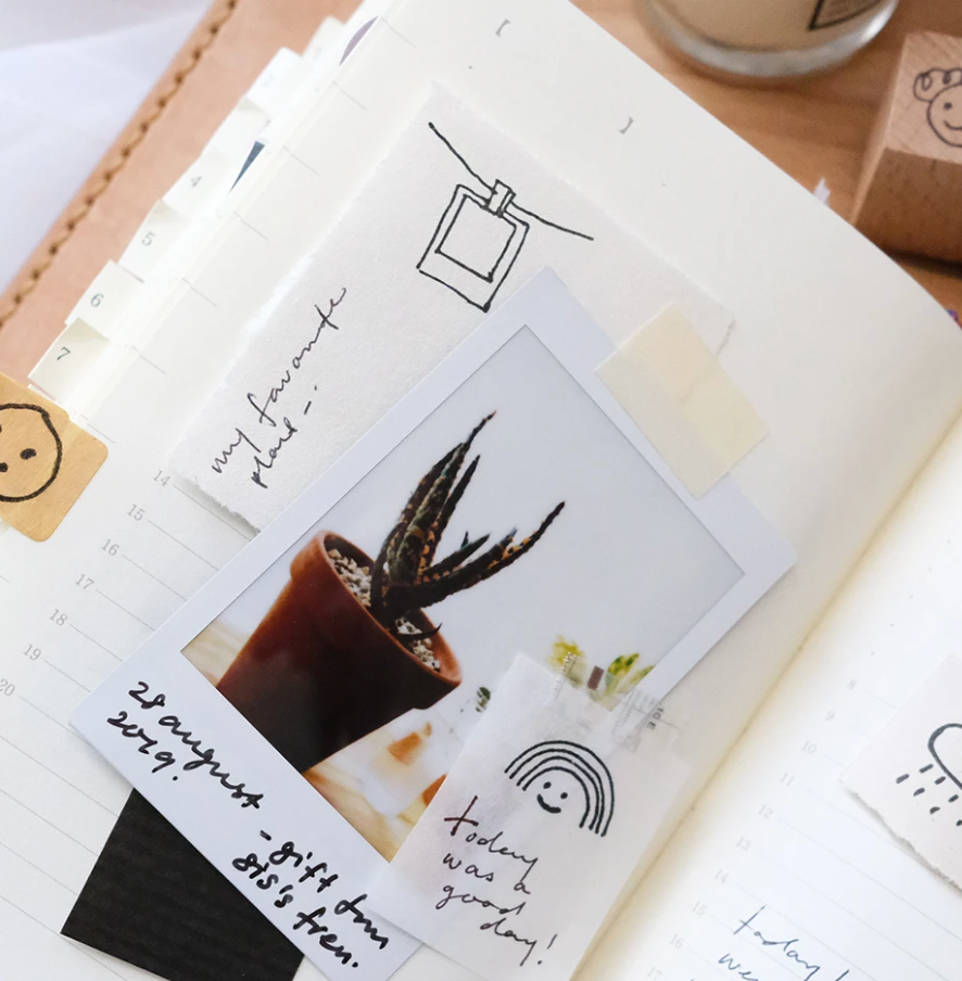 Kurukynki Hanging Polaroid Rubber Stamp - Smidapaper Ikigai Shop