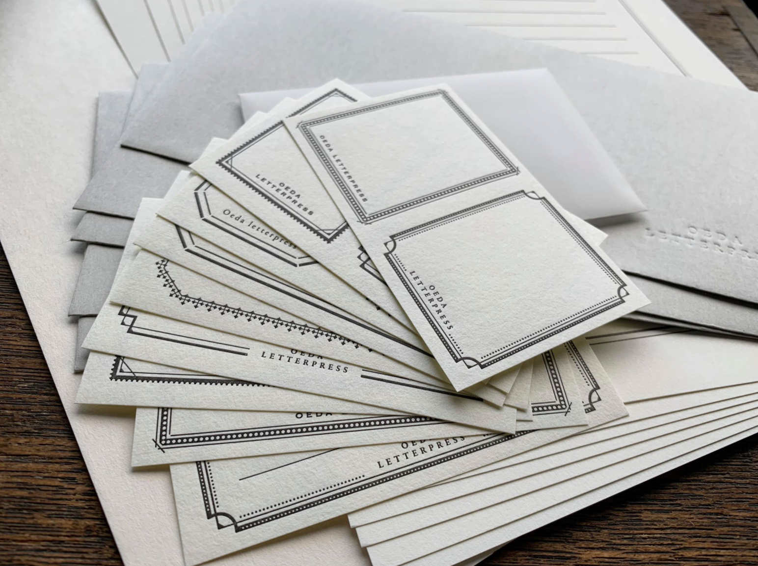 Oeda Letterpress Letter Set: Frame (Black/ Bronze) - Smidapaper Ikigai Shop