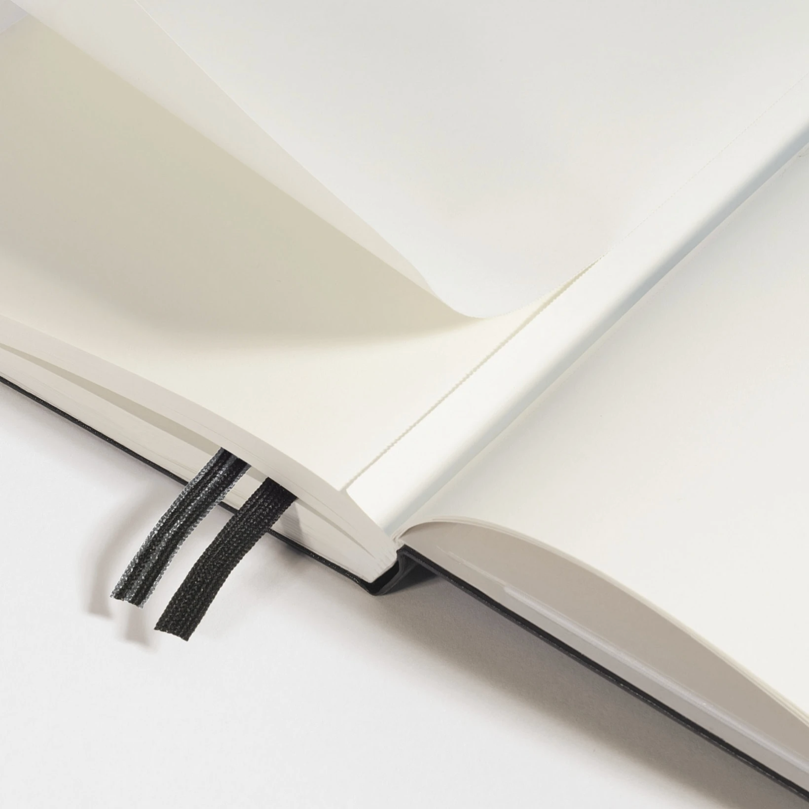 Leuchtturm1917 - A5 Dotted Notebook: Rising Colours (4 Colours) - Smidapaper Ikigai Shop