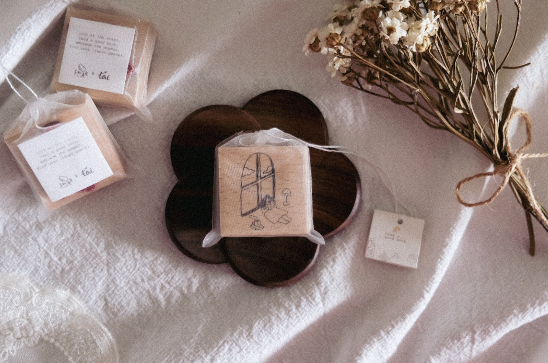 Tai x bighands Inner Peace: Read a Good Book Rubber Stamp - Smidapaper Ikigai Shop