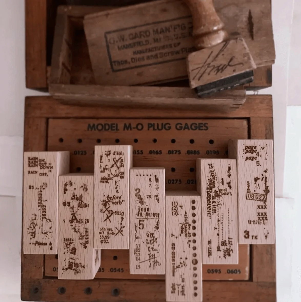 PlusMinus Film Noir Rubber Stamp Set (Set of 7)