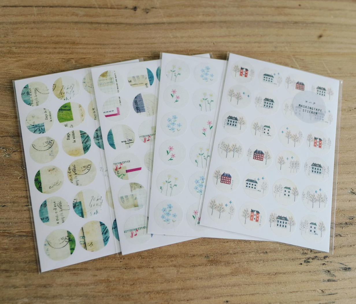 Yohaku Original Round Sticker Sheet- (M-079) Humming