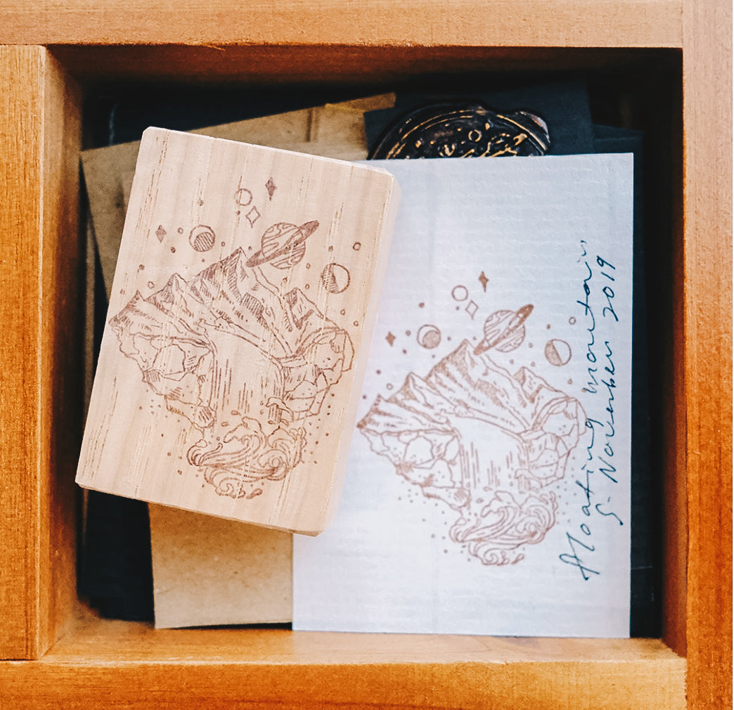 Kurukynki Floating Island: Mountain Rubber Stamp - Smidapaper Ikigai Shop